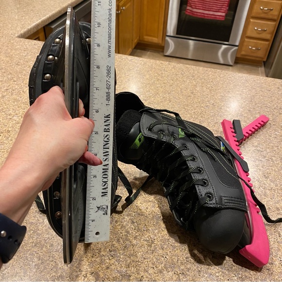 Canadian X-Lite Ice Skates JR7 Junior Size 7 Hockey *Skates Only-No Skate Guards - Picture 17 of 17